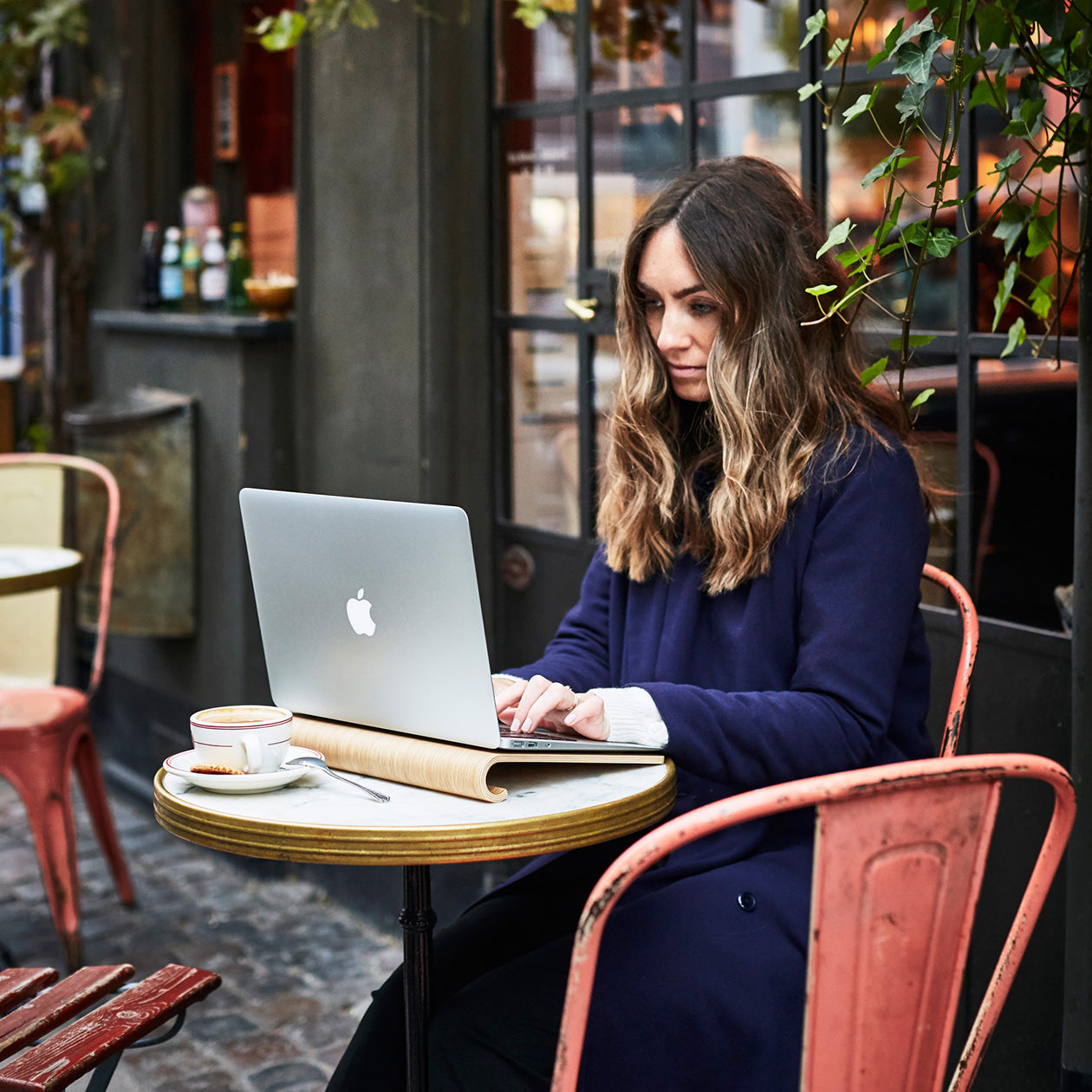 MacBook Stand in wood handcrafted in Denmark