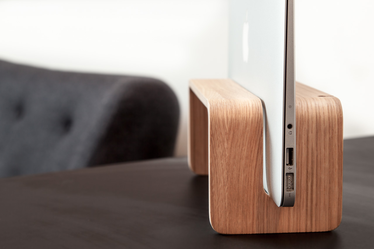 Klaar Ontslag Onderling verbinden Product: Vertical MacBook Stand - Nordic Appeal